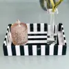 Como se muestra