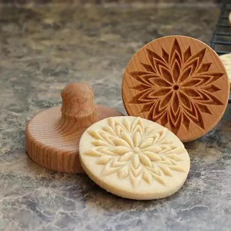 Acquista Stampo per biscotti in legno Stampo per torta di pan di zenzero per  uso domestico Presse per biscotti di Natale 3D Stampi per goffratura Gadget  da forno Forniture da cucina