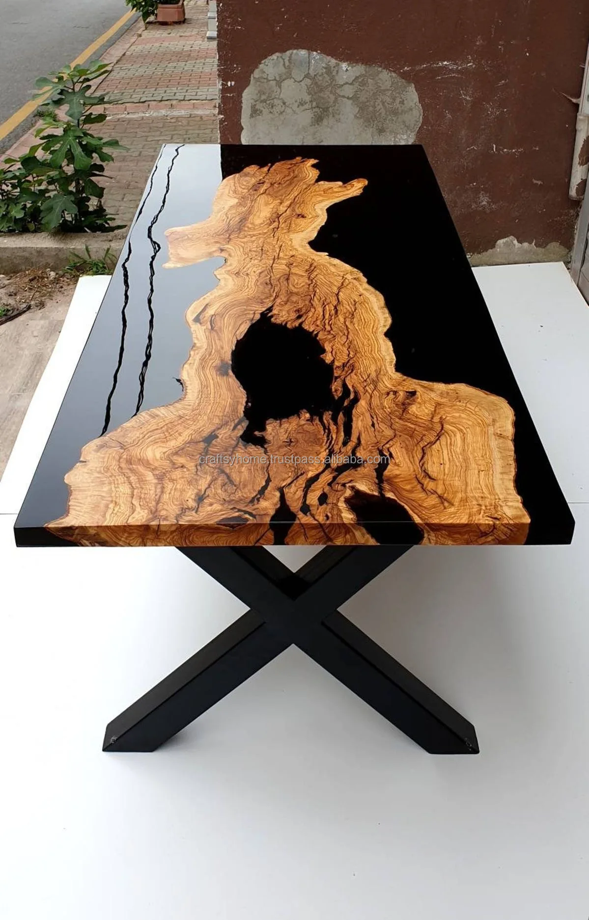 Luxury Wood Epoxy Resin Black Color Epoxy Resin Dining Table For