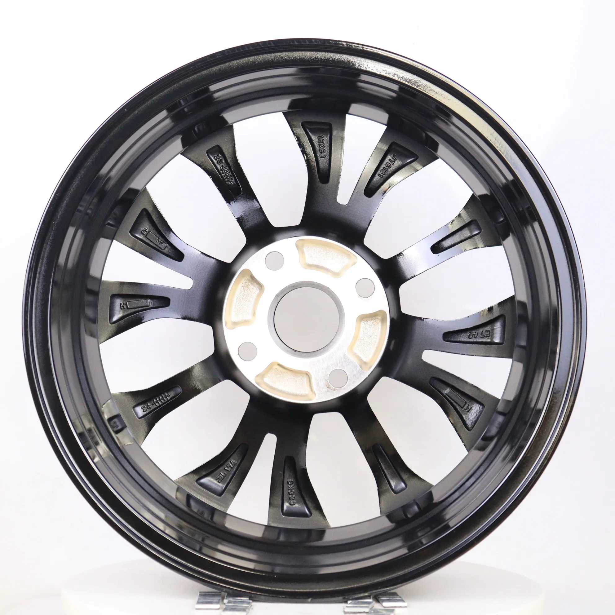 Forged Wheel Spinning Process Black Glossy 16x6J ET40 PCD4x114.3 CB56.6 4-hole Wheel for Toyota Land Cruiser