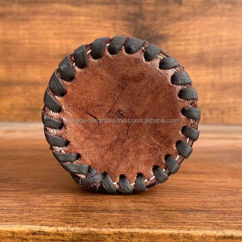 Durable Hand Tooled Leather Desk Accessory Minimalist Luxury Pen Holder Genuine Leather Pencil Cases for Sustainable Office Use