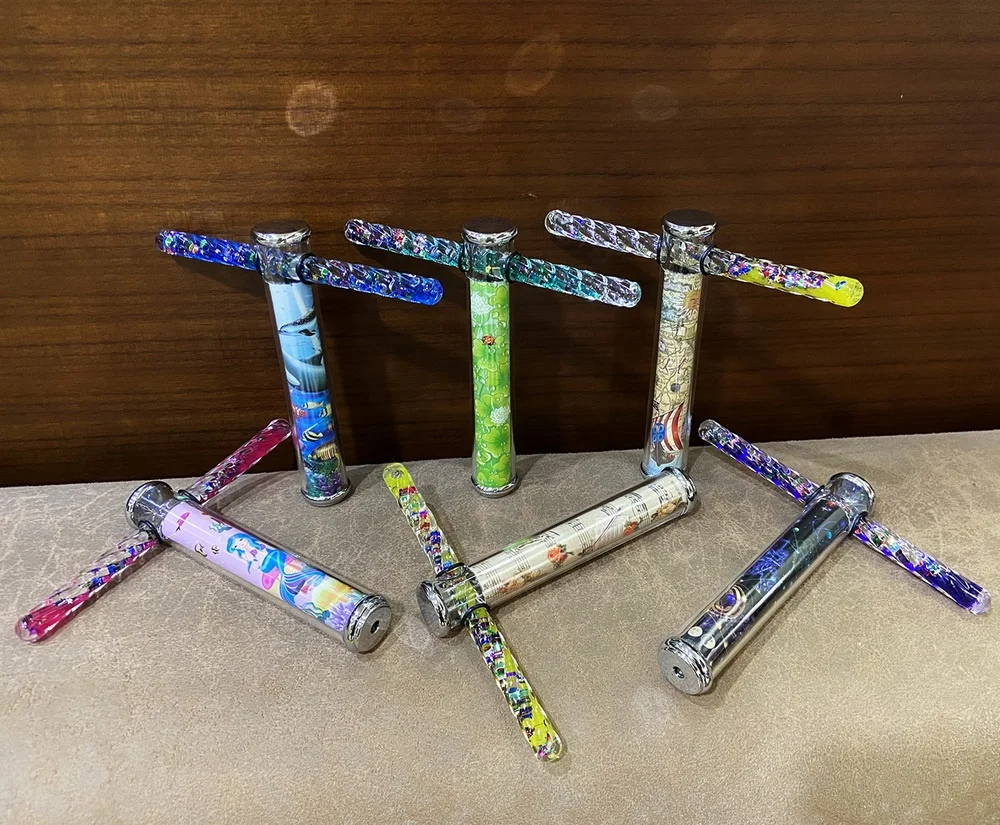 Красочный калейдоскоп сенсорный жидкий движение блестящая палочка