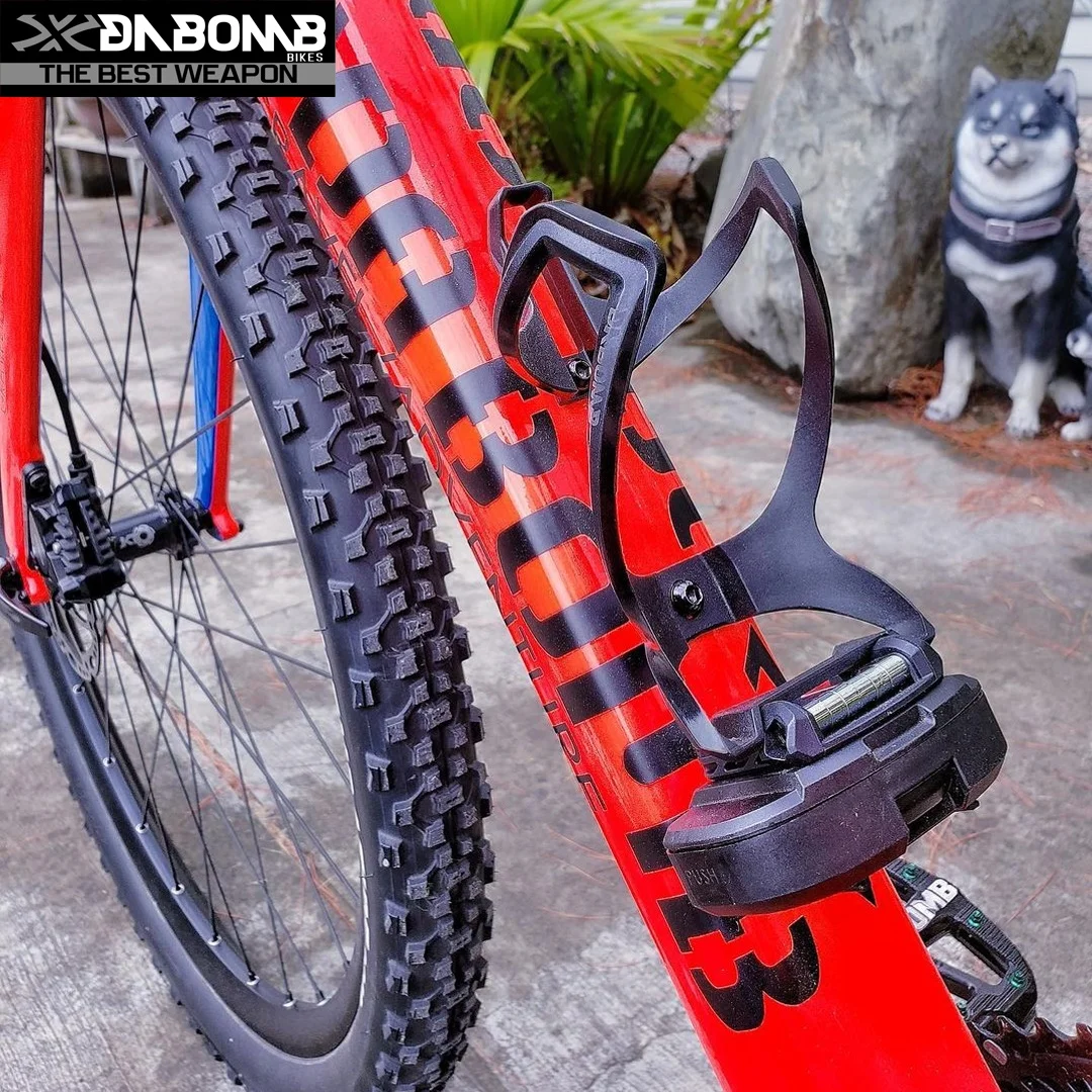DABOMB Patent MTB Bike Water Bottle Cage Premium Bicycle Rack with  Innovative Design