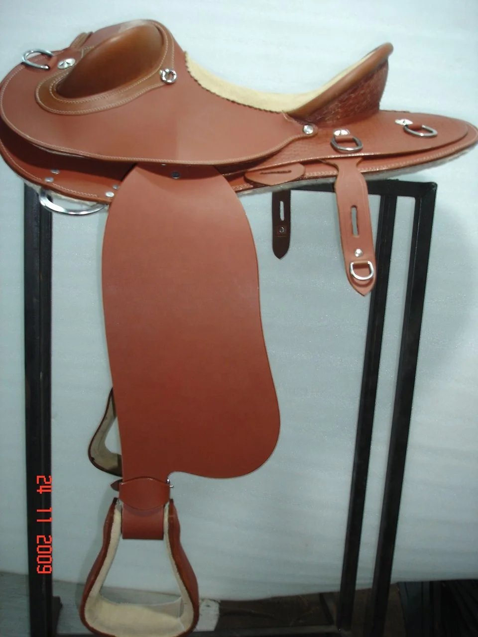 Leather Half Breed Stock Saddles with swinging fender brass hardware suede leather seat custom leather horse riding saddle