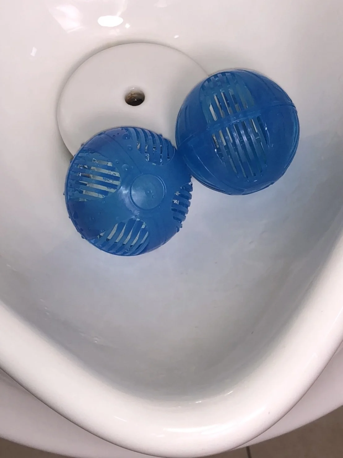 Sanitizer Ball Urinal Screen Deodorizer Watering Saving Urinal Mat Bio