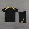 Noir et jaune