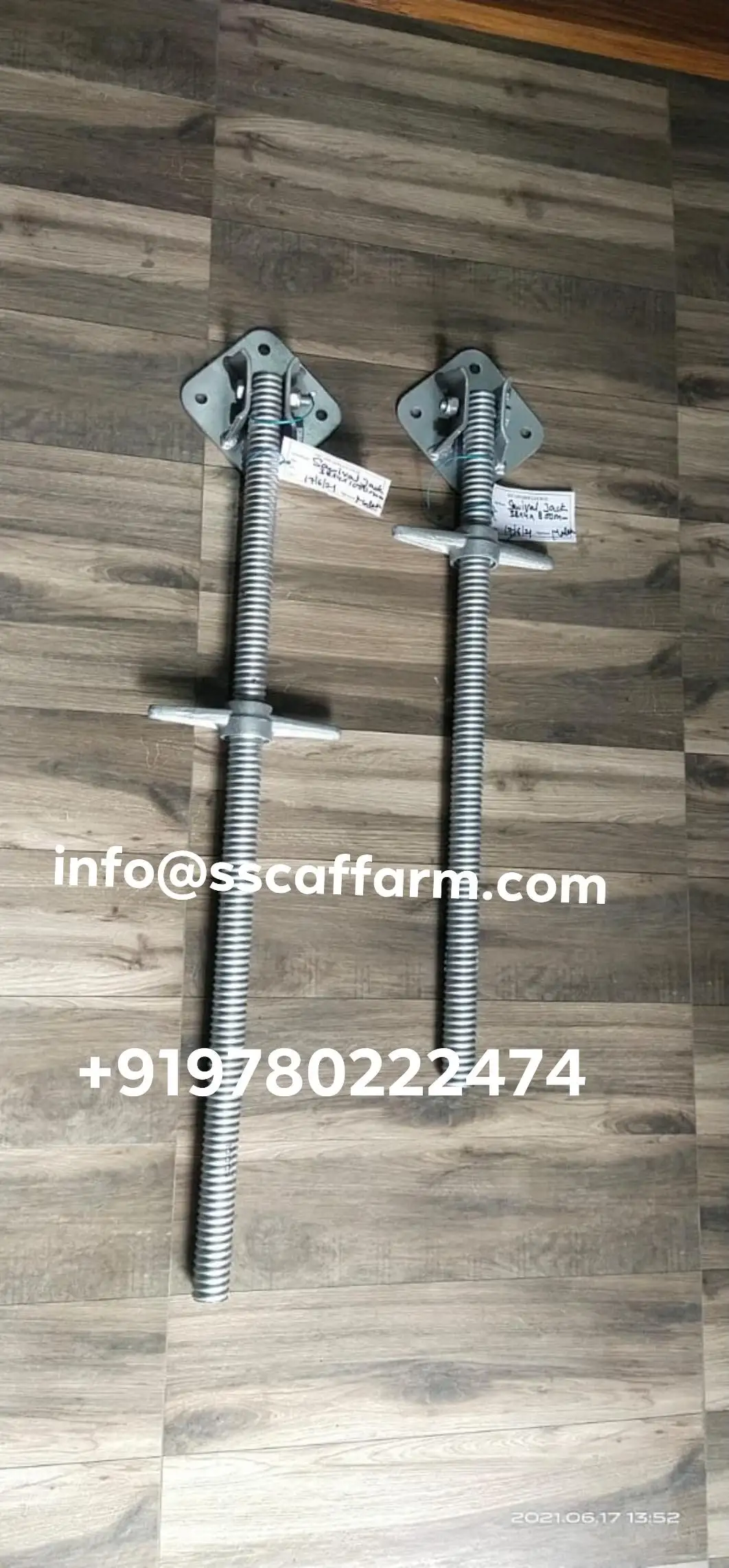 Modern Design Adjustable Screw Jack Galvanized Steel Scaffolding with Swivel Base Plate