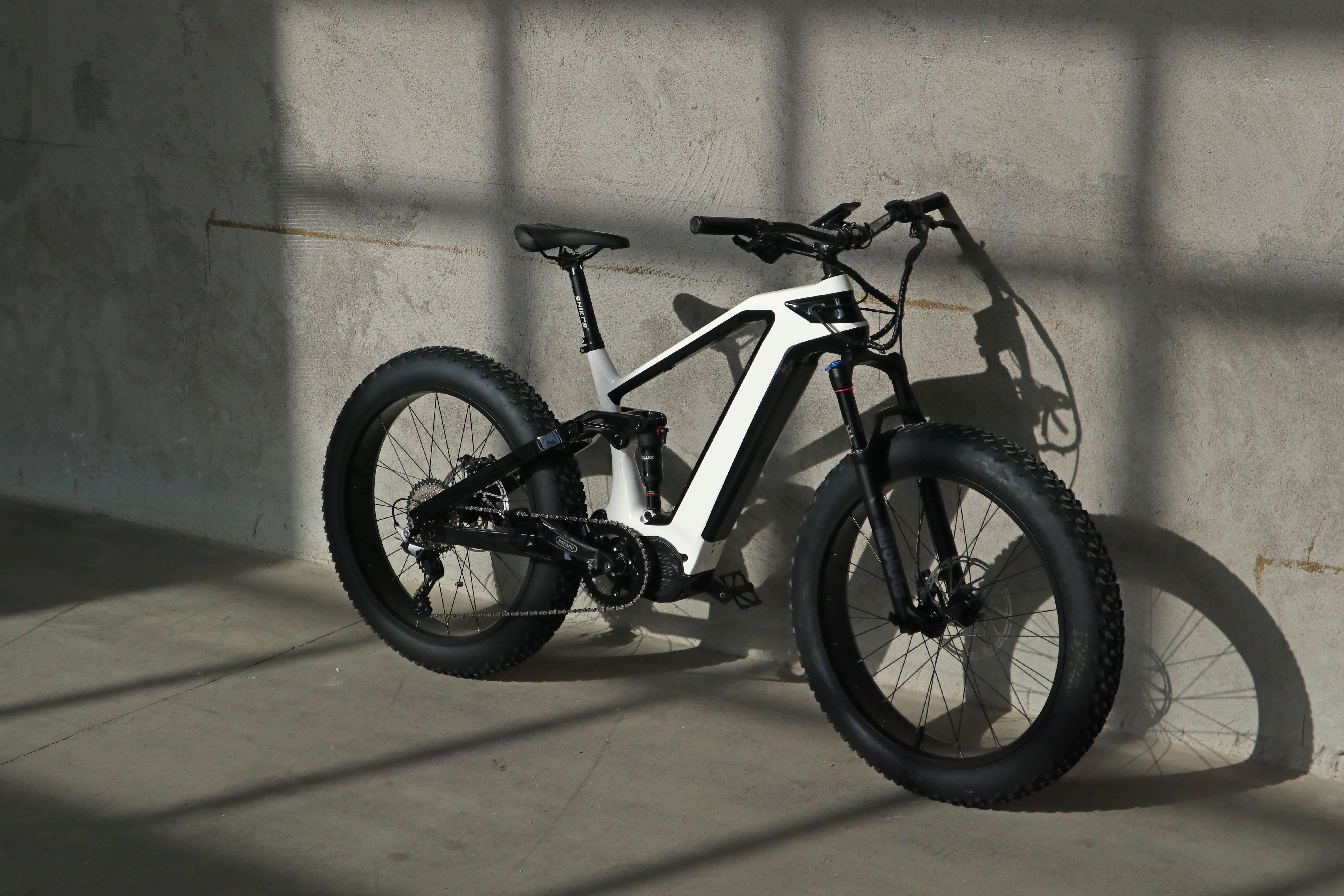電動アシスト自転車 ファットバイク爆速1000w BAFANG 1000W カーボンファイバー ブースト電動自転車 26*4インチ