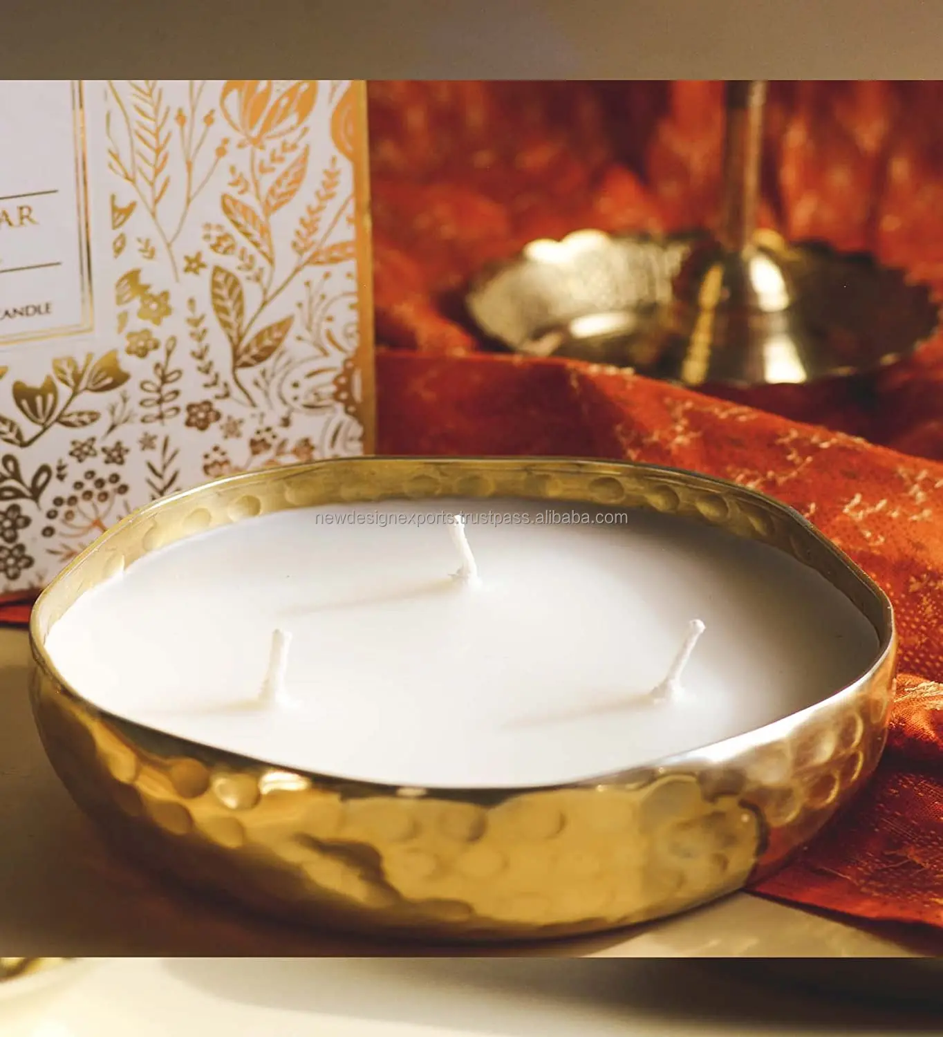 Wood Sage & Sea Salt Festive Luxe Scented Candle In Hand Beaten