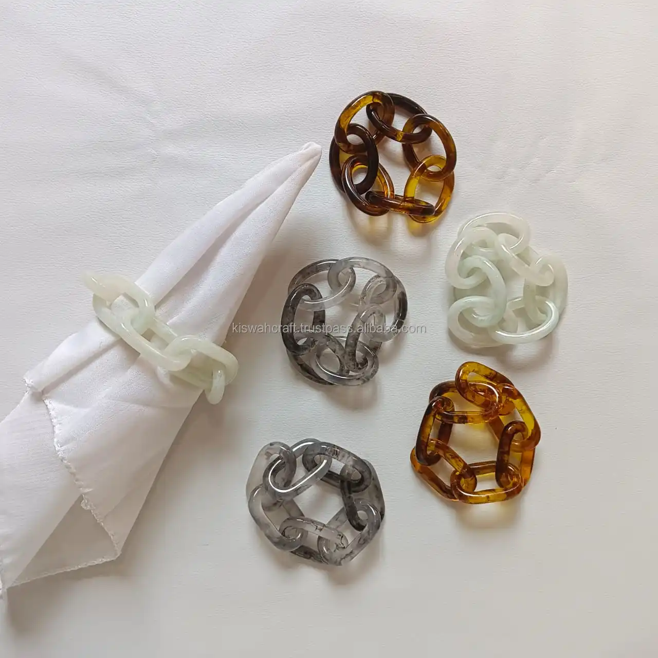 Acrylic Link Chain Napkin Ring Designer Custom Color Tissue Paper Holder Chain Rings for Party Table Decoration