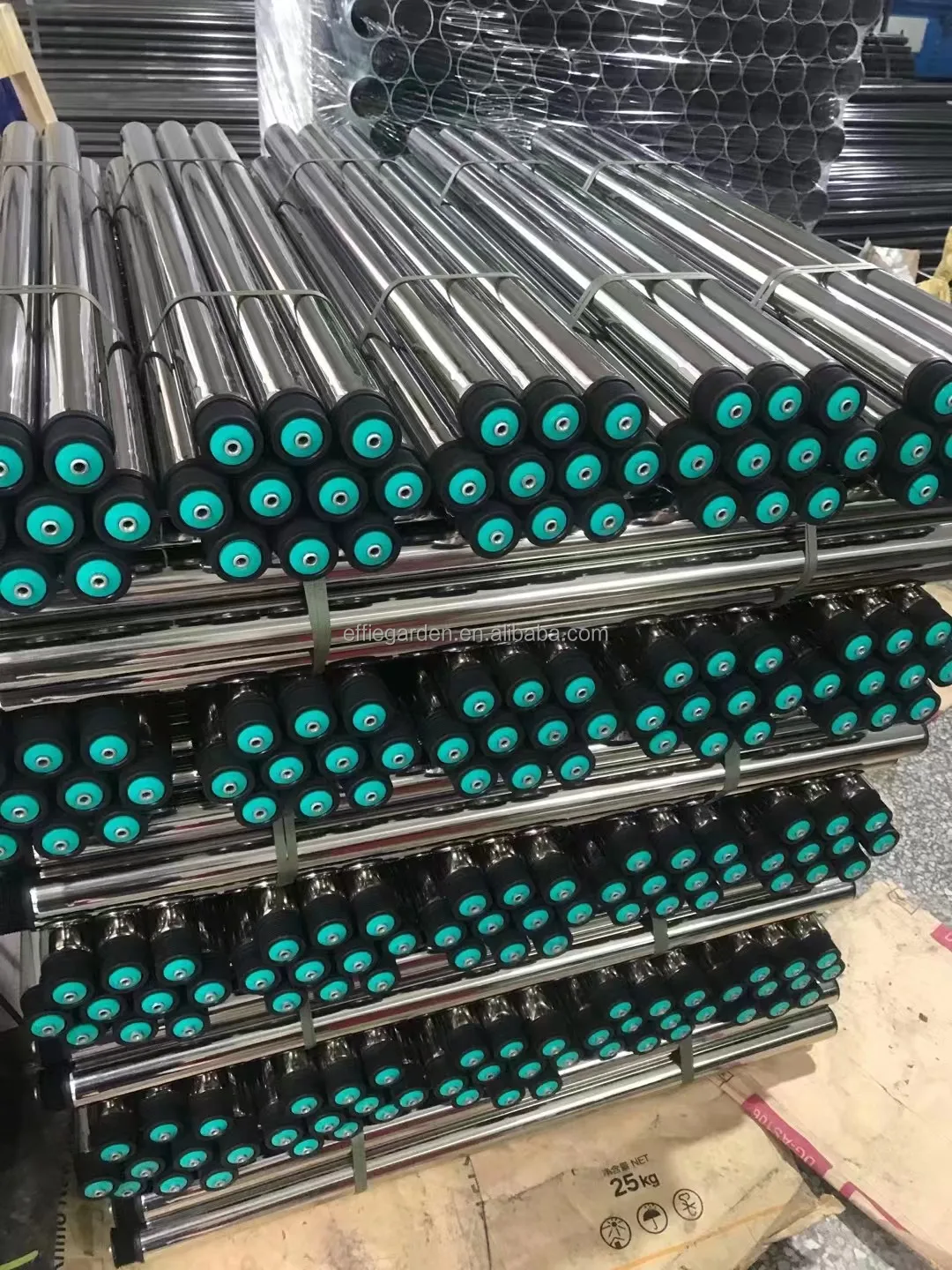 Industrial 60mm Conveyor Roller Plastic End Caps Bearing Housing Of