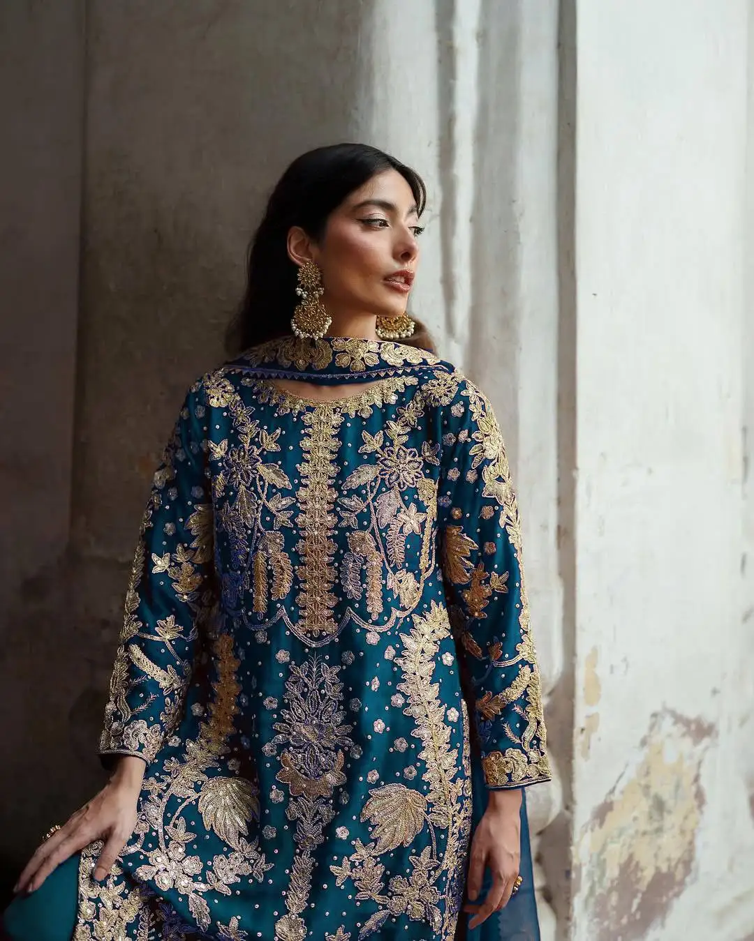 Modern 3-piece Linen Shalwar Kameez Suits For Women Latest Indian Pakistani Wedding Party Dress Designs Asian Ethnic Fashion