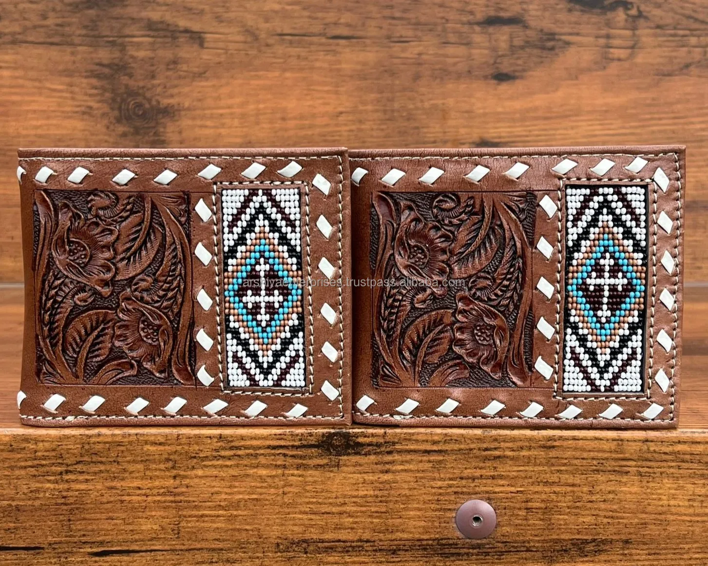Customizable High Quality Hand Tooled Leather Beaded Wallets Large Capacity Bifold Slim Short Men's Wallets Hold Cash Coin ID