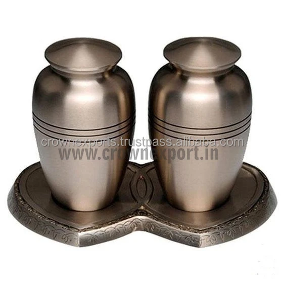 CE-URN-0125.jpg