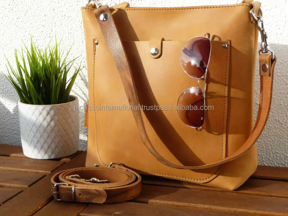 Unique Design Good Quality Hot Selling Latest Trendy Design Genuine Leather Women Shoulder Handbag at Lowest Price