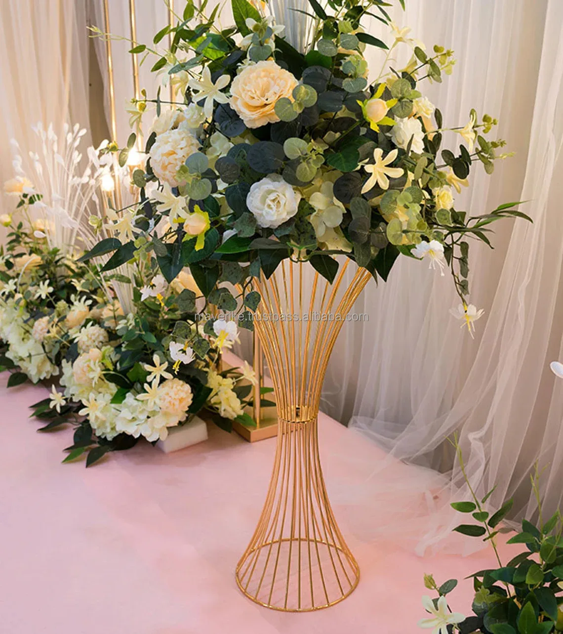 Flower Centerpiece/ Table Top Centerpiece New Design Centerpiece