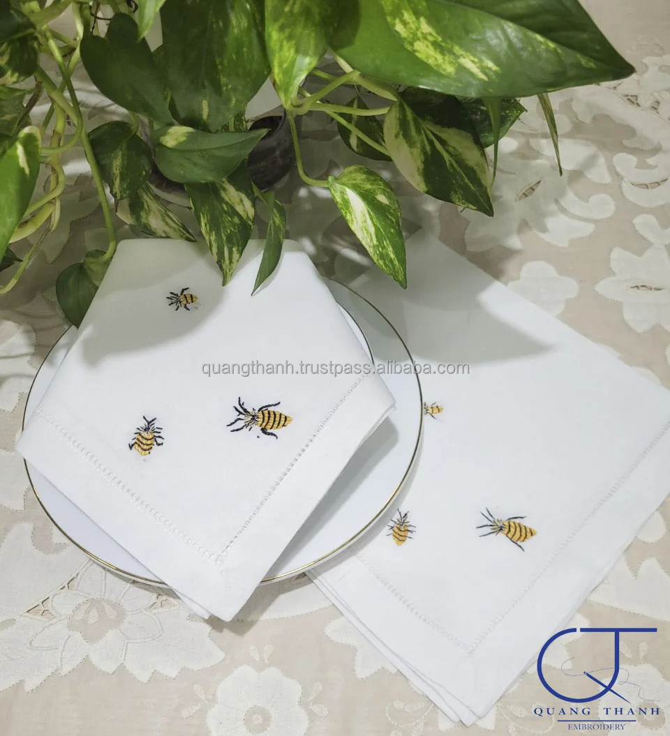 Custom Wholesale Embroidery Cute Bee Designs Dinner Napkin Cotton