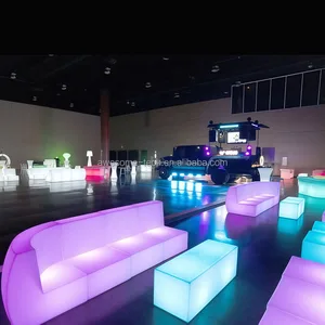 LED Plastic Lounge Chairs Light up Sun Lounger Pool Sun Chair Outdoor Chaise Lounge Chair in Pool Poolside Sunbed