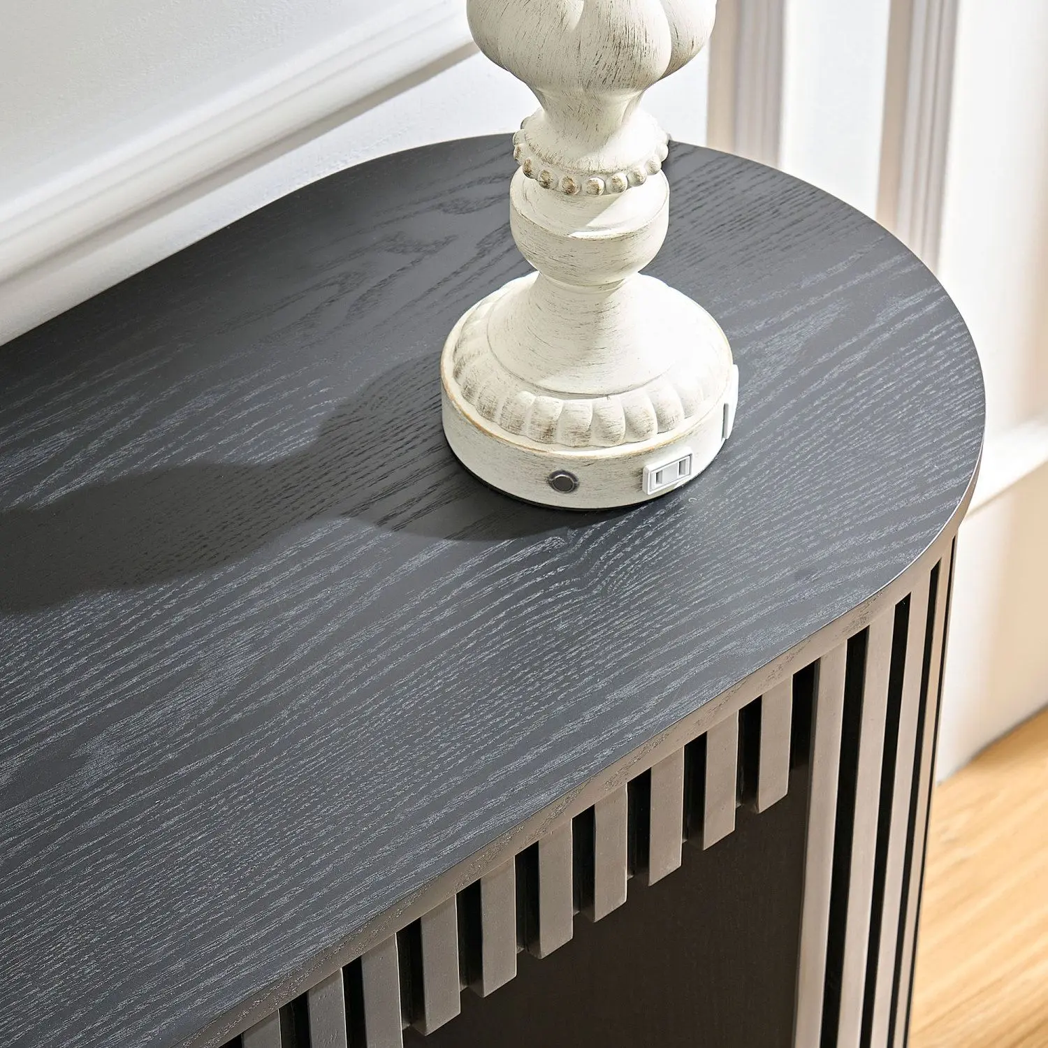 Elvarenae Solara Fluted Console Table — product detail