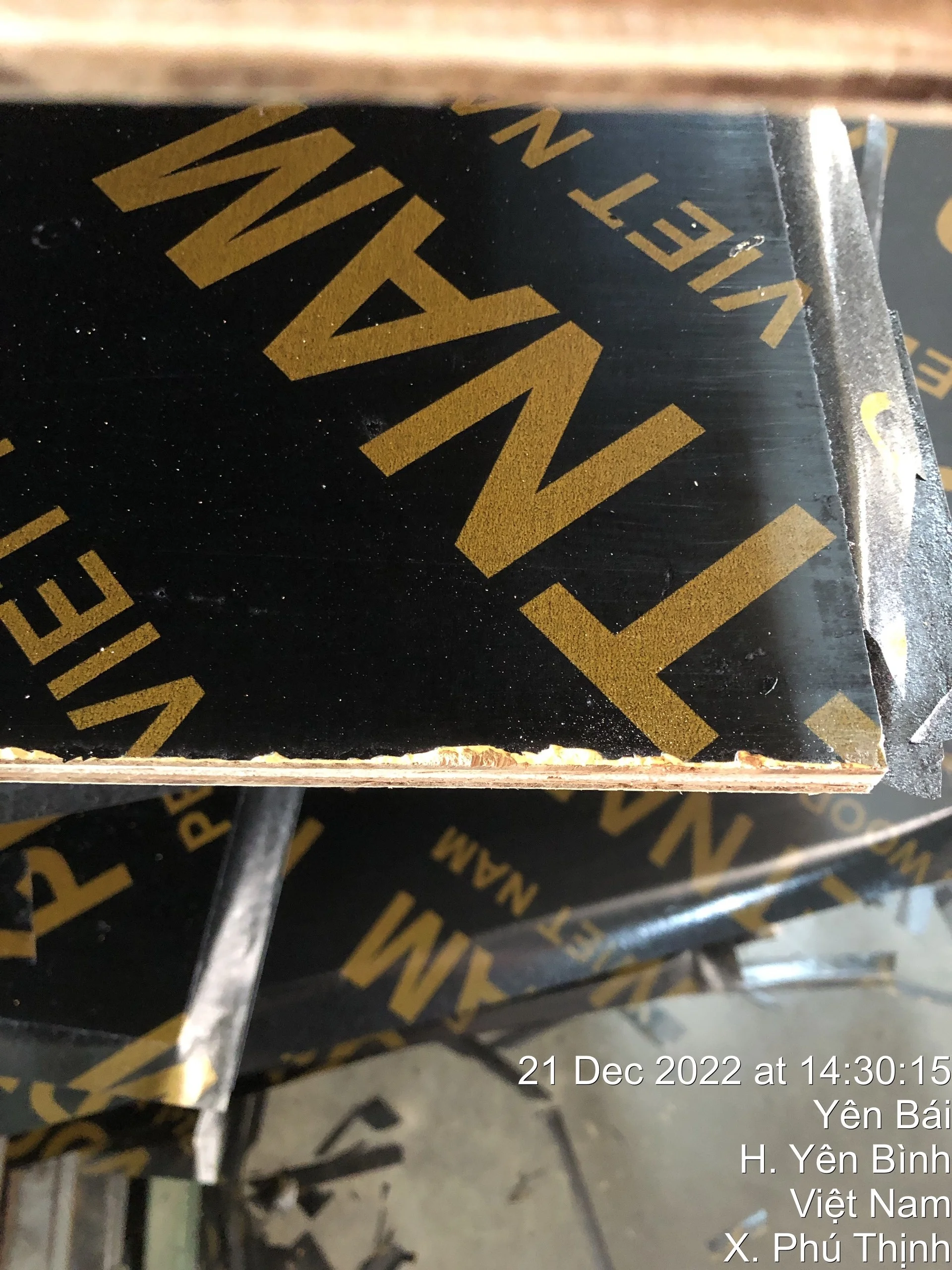 High Quality Plywood 1220*2440mm Formwork Shuttering Marine Film Faced