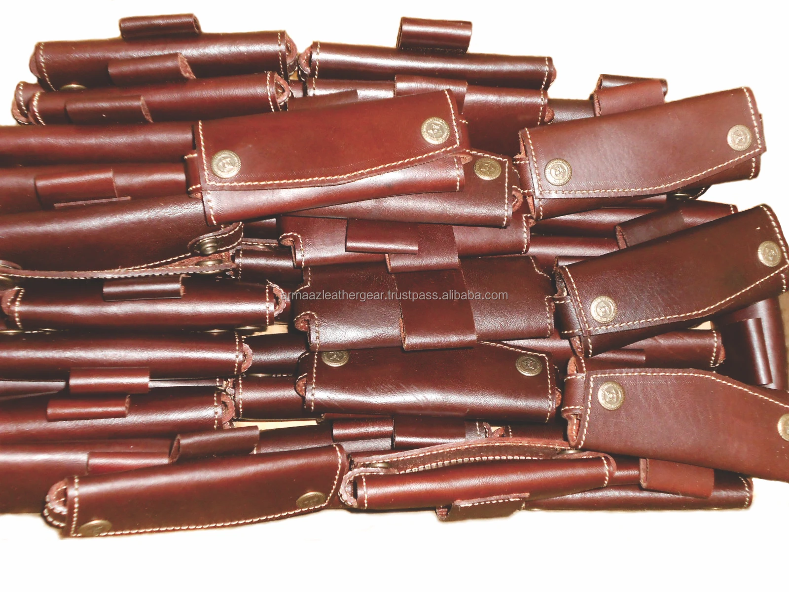 Horizontal Folding Knife Sheaths Are Made Of Dark Brown High Quality