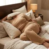 Ropa de dormir y ropa de estar por casa