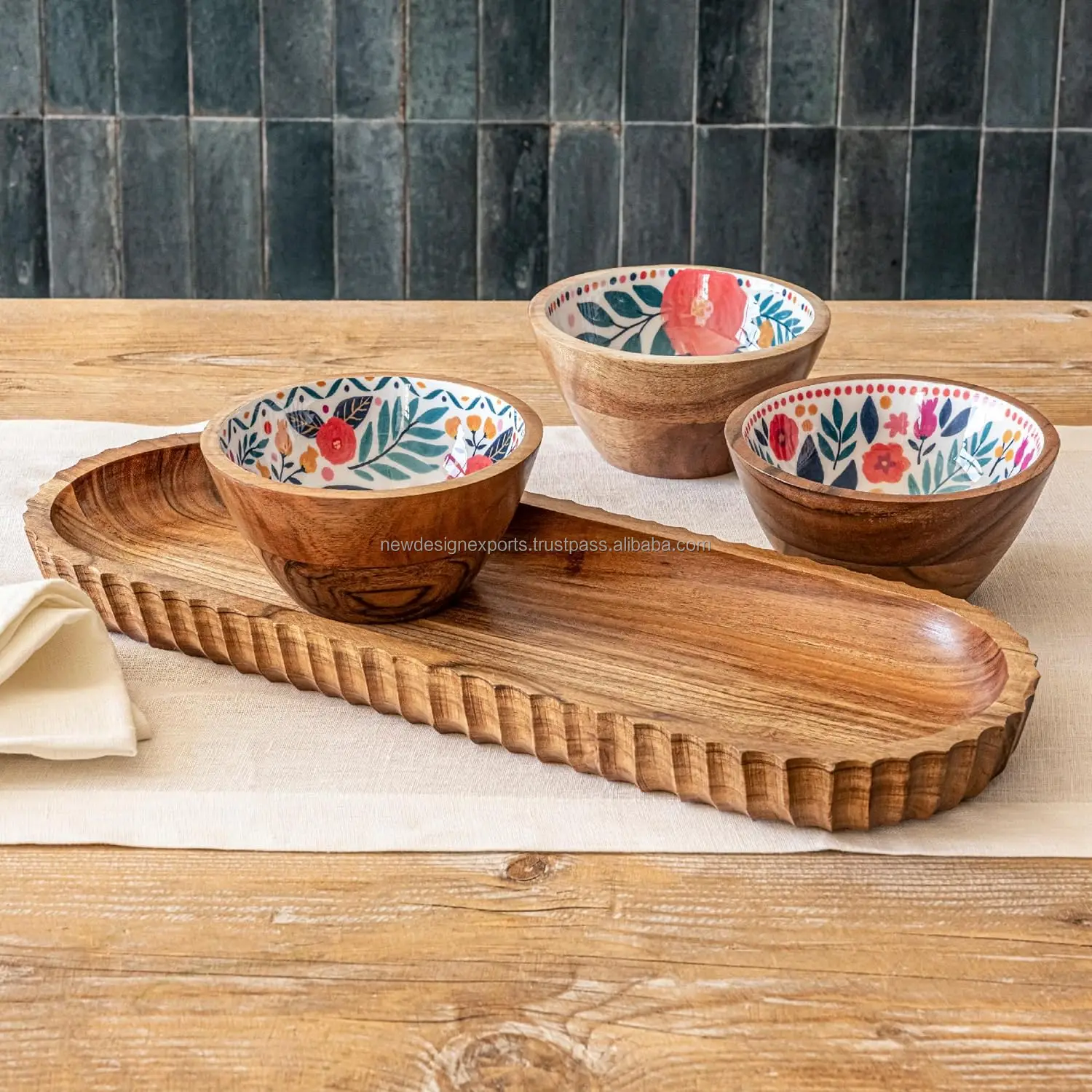 Set 3 Ciotoline In Ceramica Per Salse, Con Vassoio In Legno E Cucchiaino, Colori Pastello Opachi, Per Tapas E Sushi