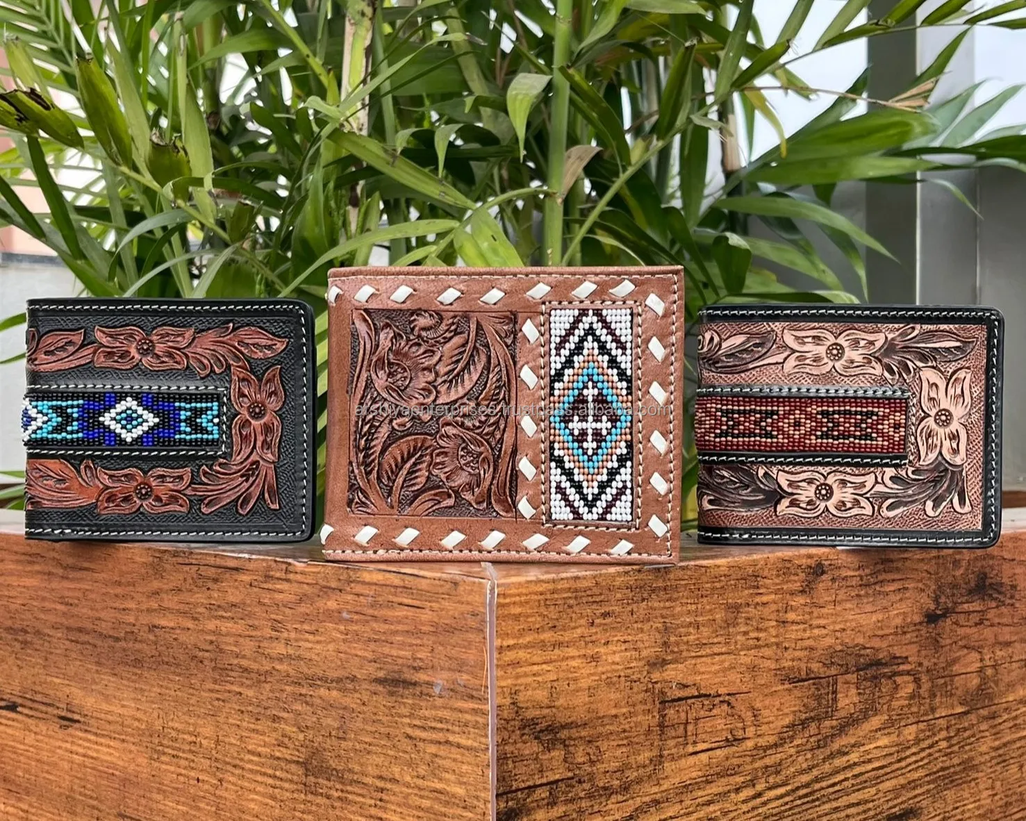 Customizable High Quality Hand Tooled Leather Beaded Wallets Large Capacity Bifold Slim Short Men's Wallets Hold Cash Coin ID
