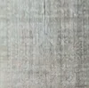 Gris oscuro