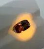 De marrón a rojo