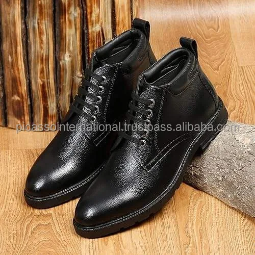 Eye Catching Design Customized Logo Top Quality Men's Genuine Leather Shoes Casual Wear Boots at Competitive Market Price