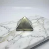 COMME MONTRÉ SUR LA PHOTO