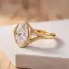 ทอง
