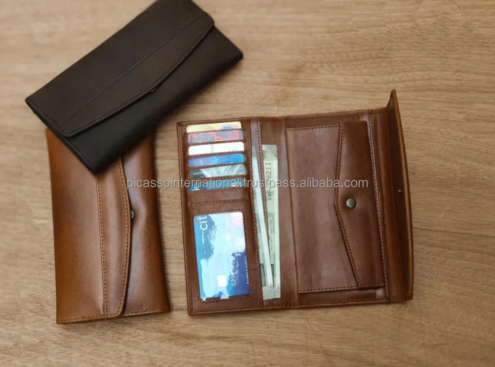 2024 New Arrival Unique Design Cotton Lining New Fashion Design Short Length Genuine Leather Women Wallet from India