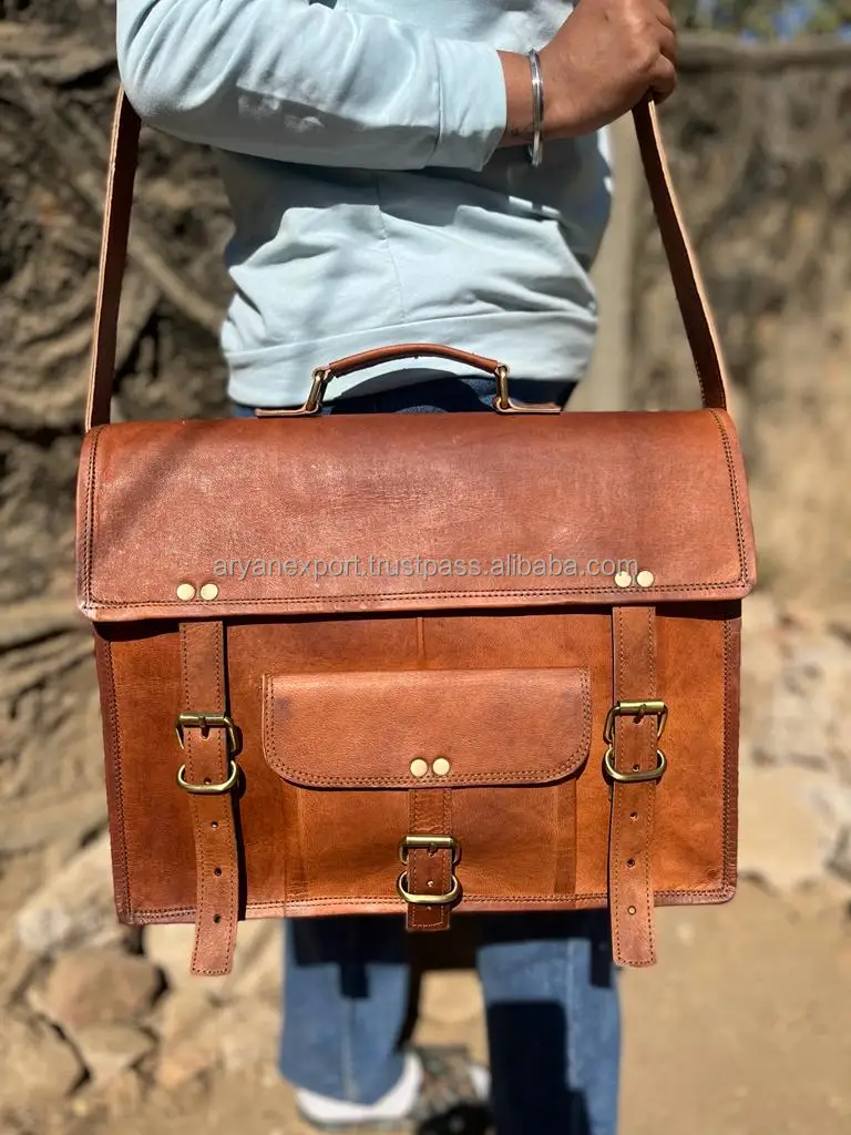 New Arrival Goat Leather Unisex Stylish Messenger Bags Office Use