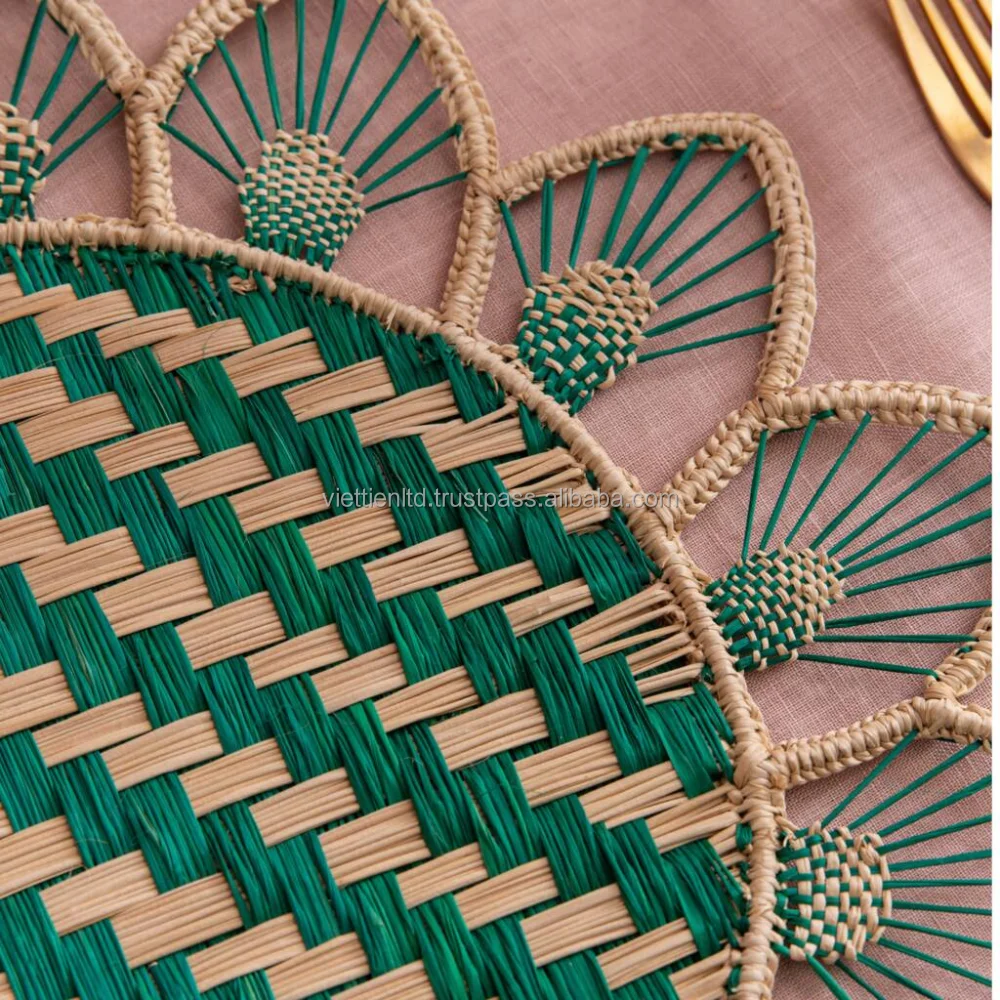 New Design Seagrass Green Flower Wall Decor,Straw Wall Hanging Placemat