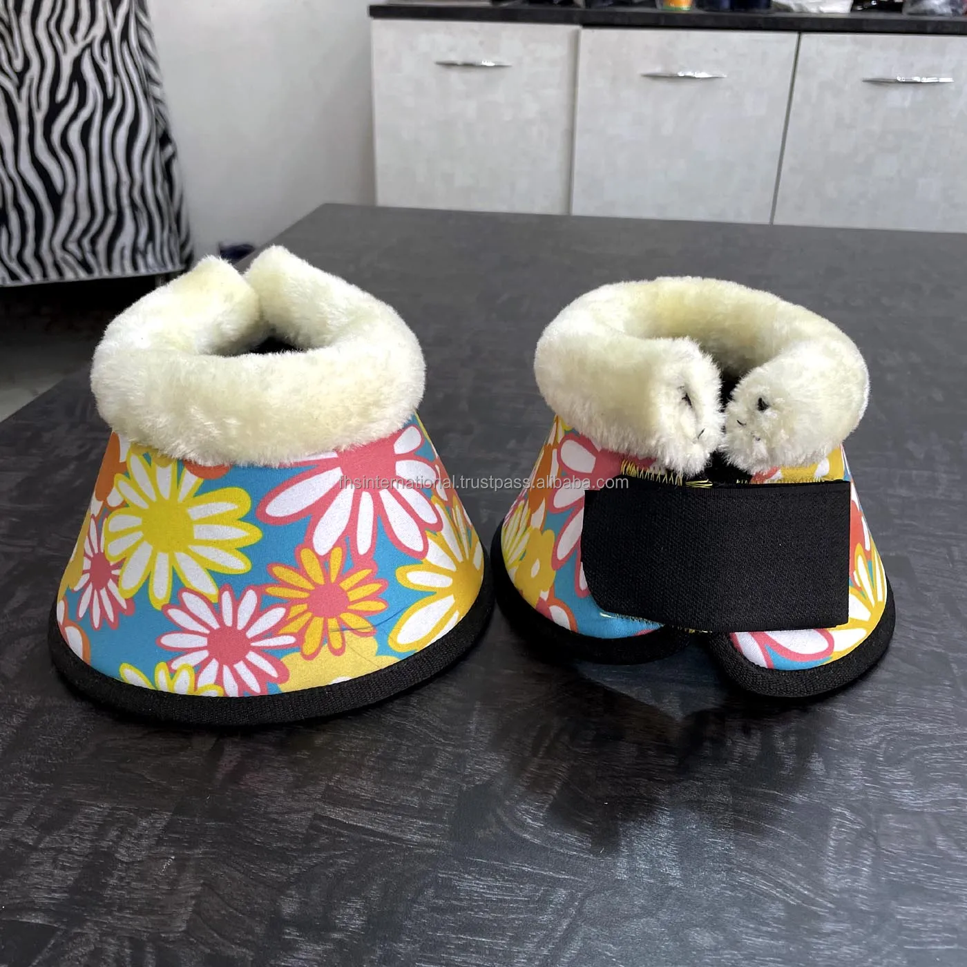 High Quality Equestrian Horse Bell Boot Sunflower Lycra Outer With Soft