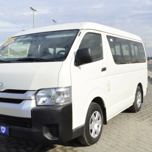 toyota hiace bus