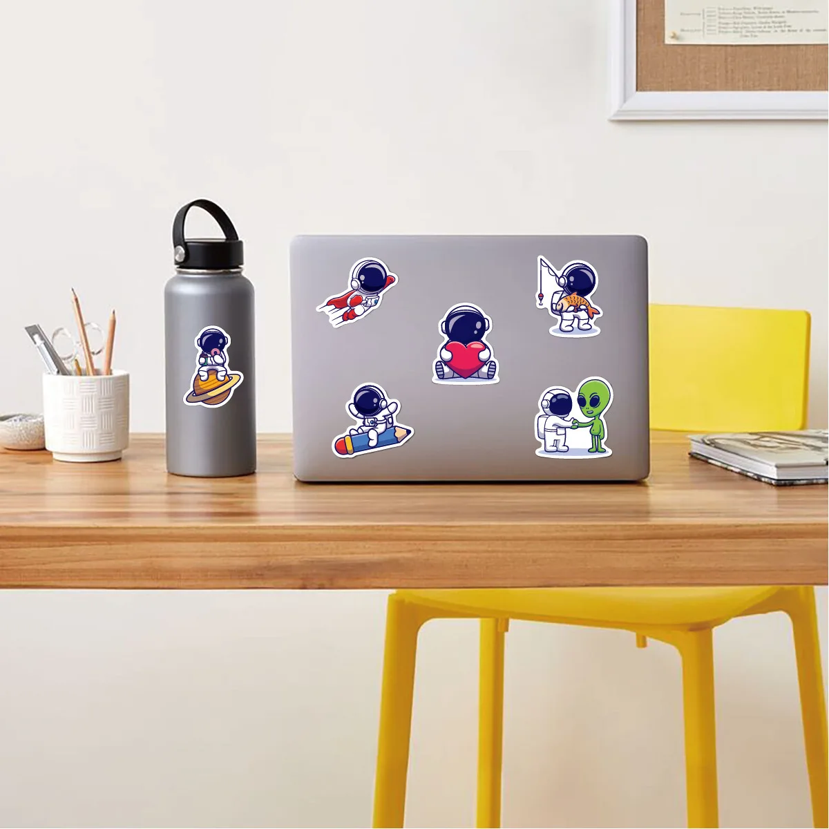 LYunMu NASA Astronaut Aufkleber Set – 50 Stück, Wasserdicht, Sonnenbeständig, Für Auto, Laptop & Mehr