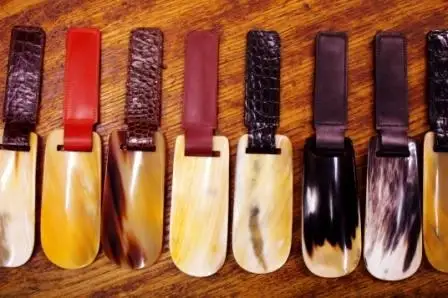 Маленький дизайнерский обувной рожок с подвесной полосой через гениальное ремесло для продажи и низкой