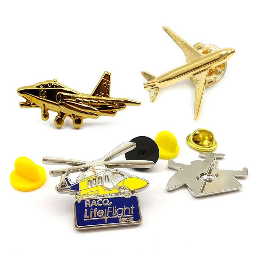 デルタ航空　機長用　ピンバッジ　ゴールドメタル　本物 デルタ航空機長用ピンバッジゴールドメタル本物