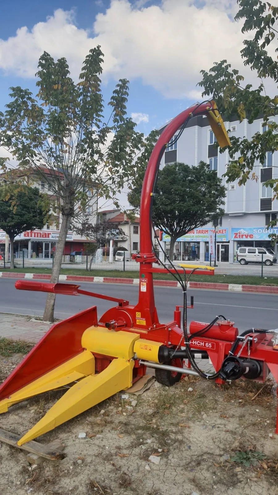 Зерноуборочный комбайн с коробкой передач, зерноуборочный комбайн с одним рядом