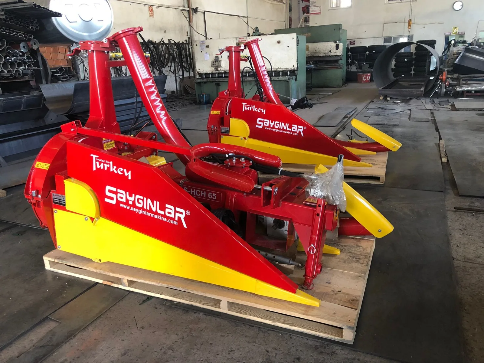 Зерноуборочный комбайн с коробкой передач, зерноуборочный комбайн с одним рядом