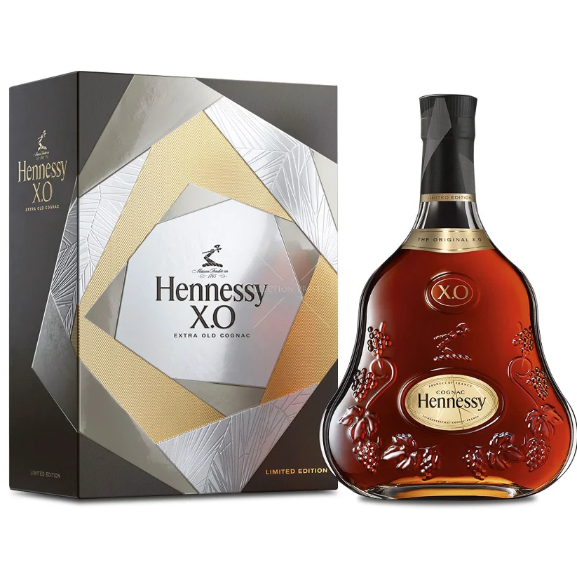 Коньяк vs xo. Hennessy Cognac 0.5 Хо. Cognac x.o Hennessy коньяк. XO Хеннесси v. s. o. p. Hennessy XO 2008.
