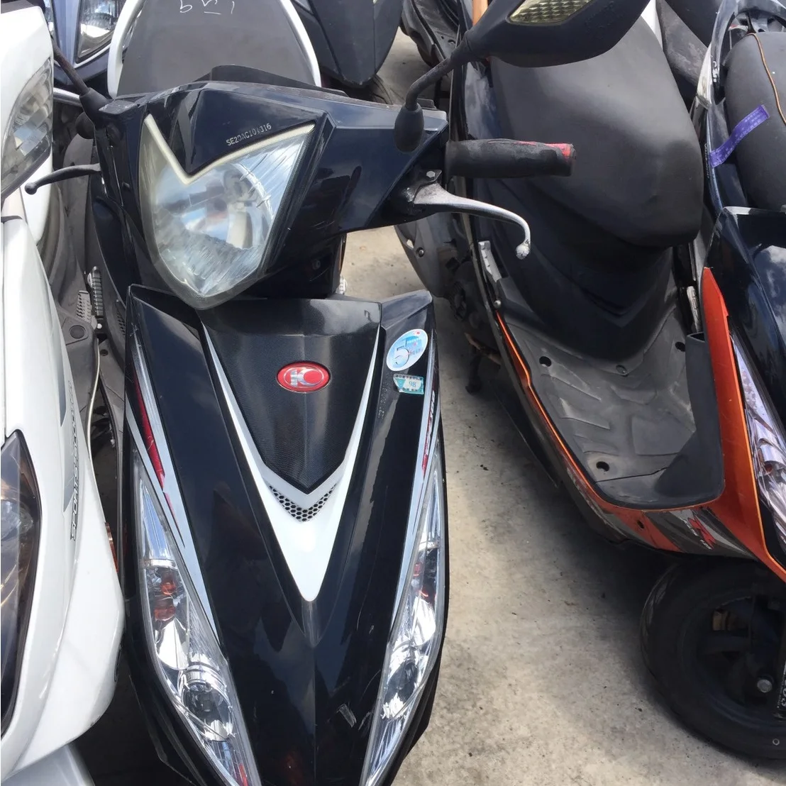 
 Подержанные мотоциклы Kymco VJR 125cc, скутер из Тайваня  