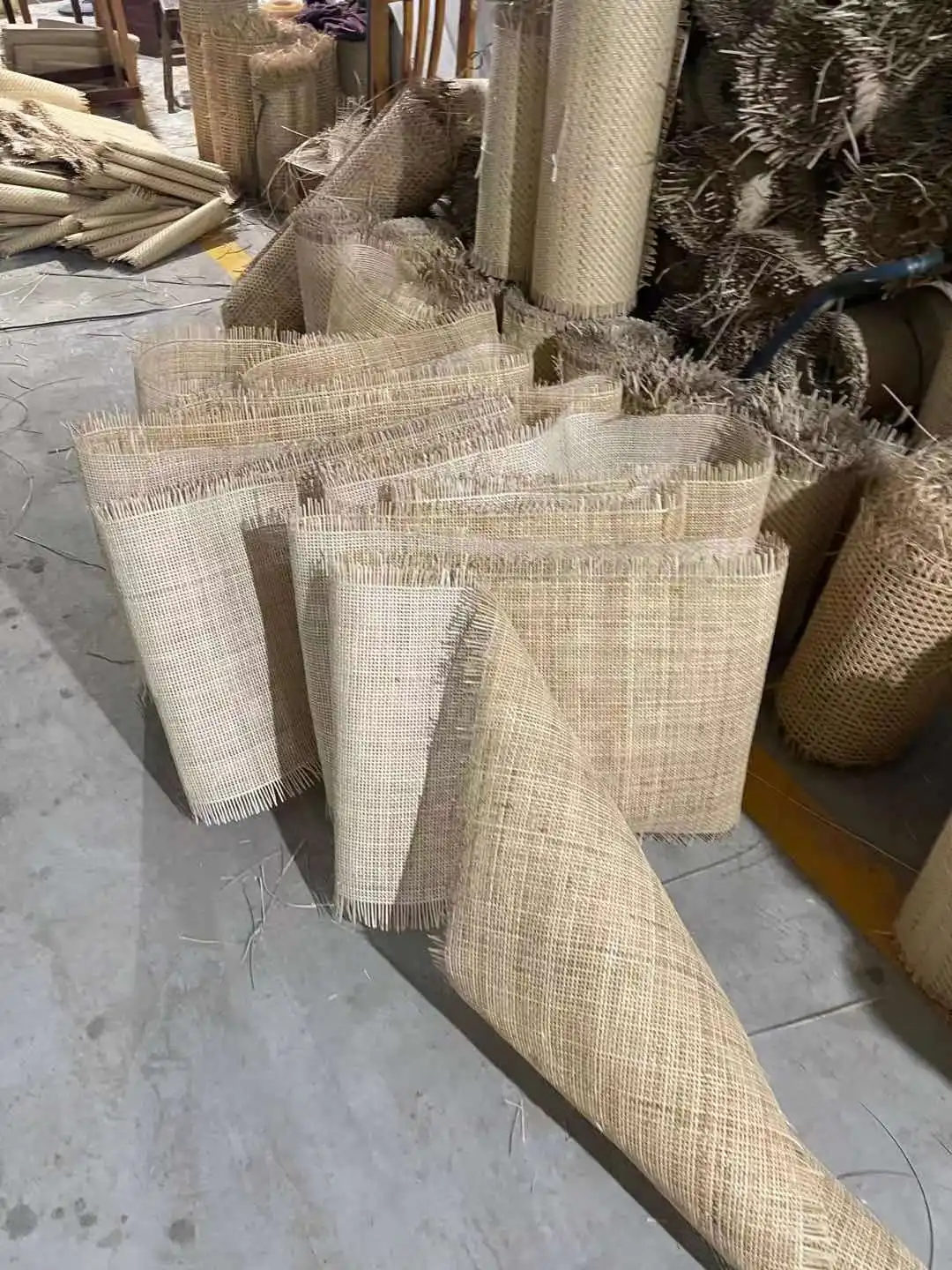 Французские натуральные Ротанговые материалы для тростника сетчатый ролик