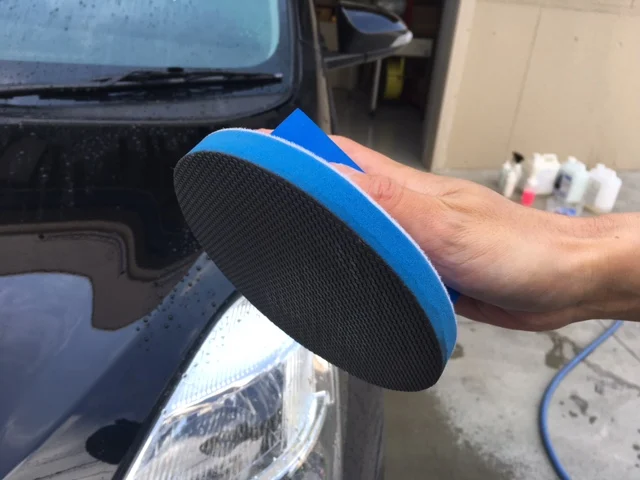 Автомобильная губка для удаления шага смолы и спецэффектов сделано в