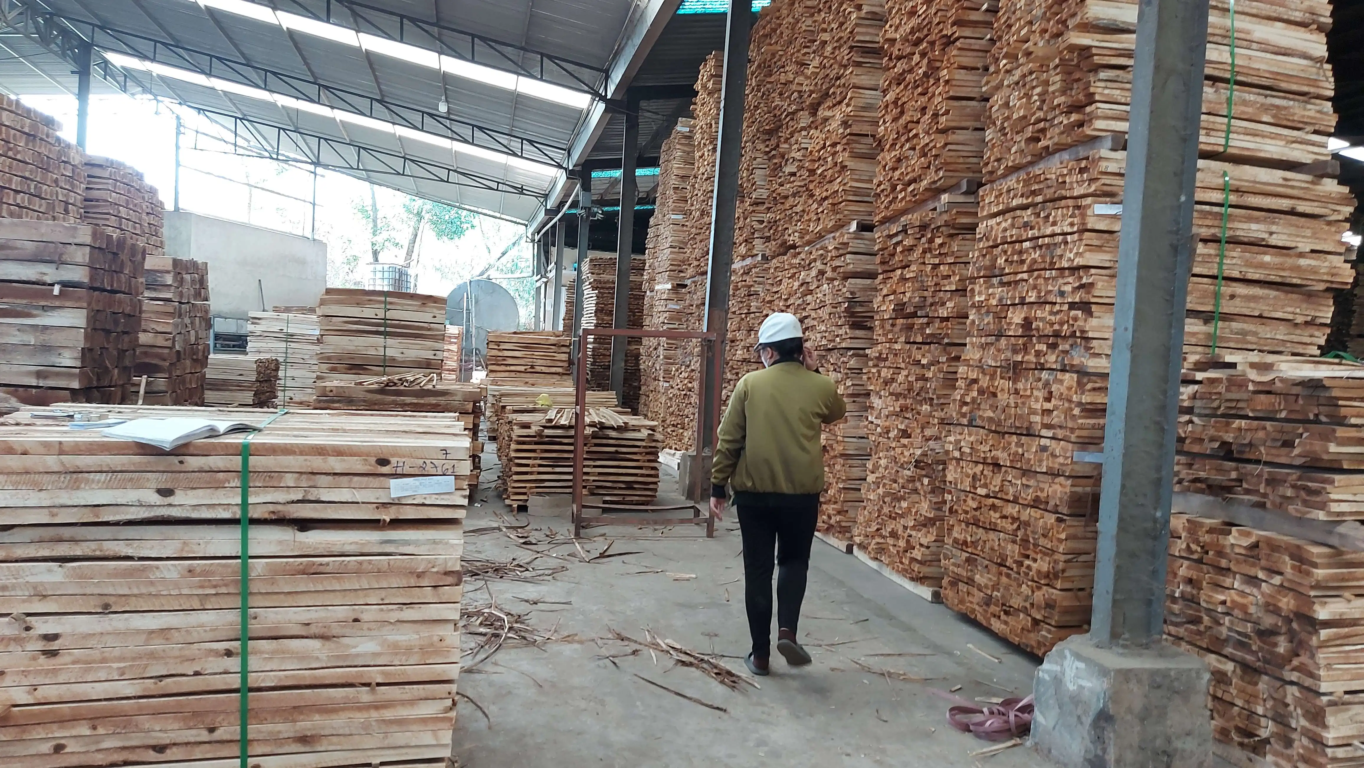 Hot Sale 2022 Rubber/pine Acacia Wood Sawn Lumber For Construction
