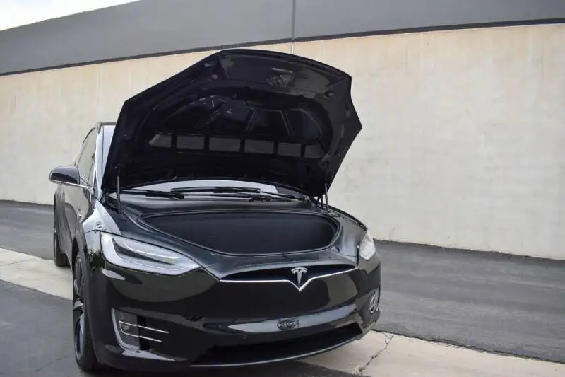 USED /LHD 2020 Tesla Model X