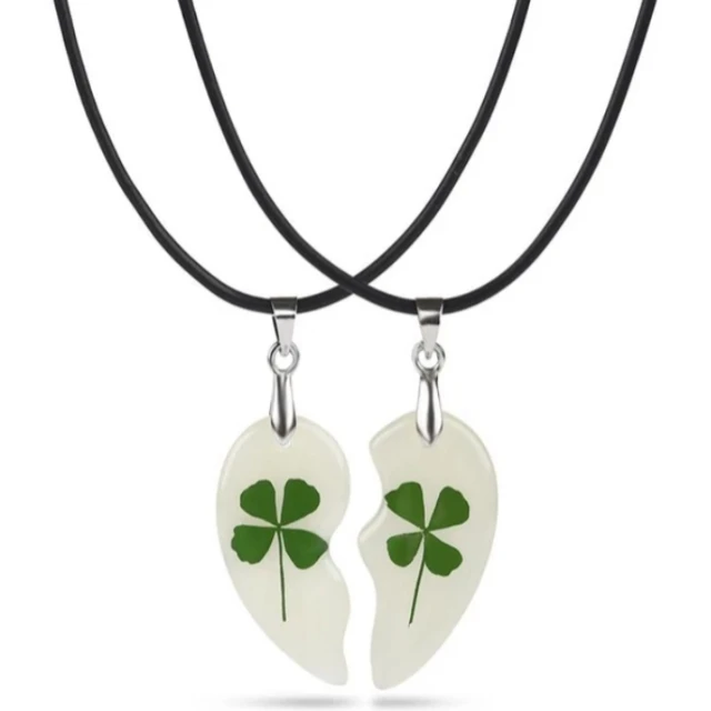 Luzy Jewelry The Spinning Clover Necklace